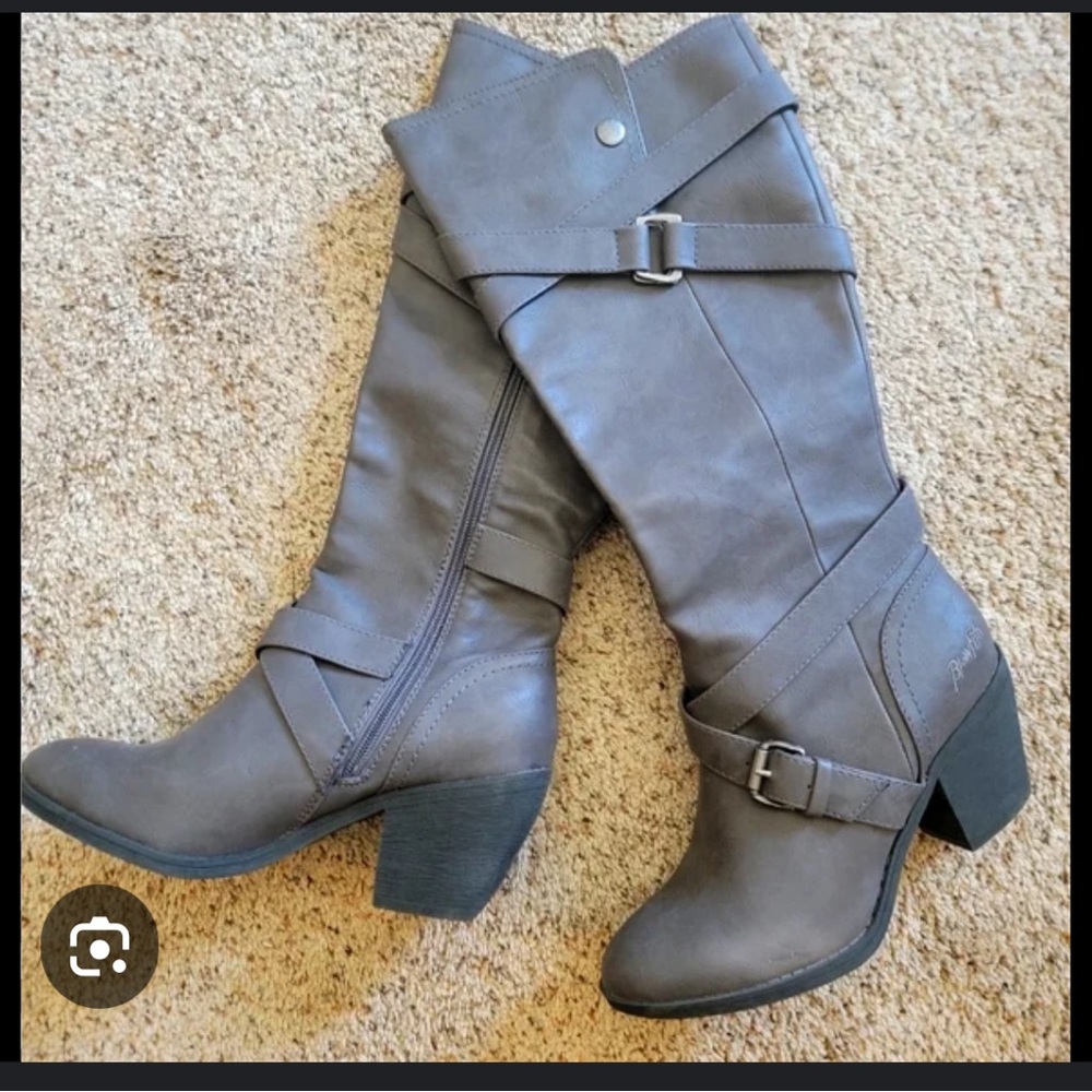 Blowfish faux-leather tall women’s boots, size 9, Color grey, EUC